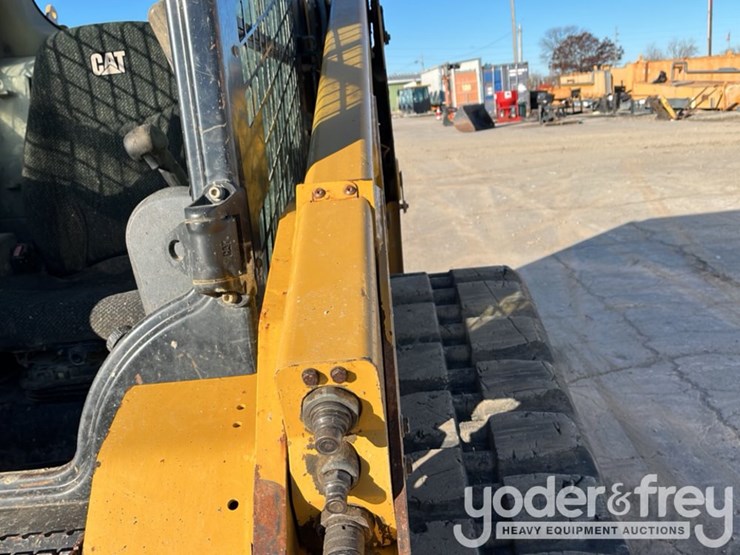 2014-caterpillar-279d-image-18