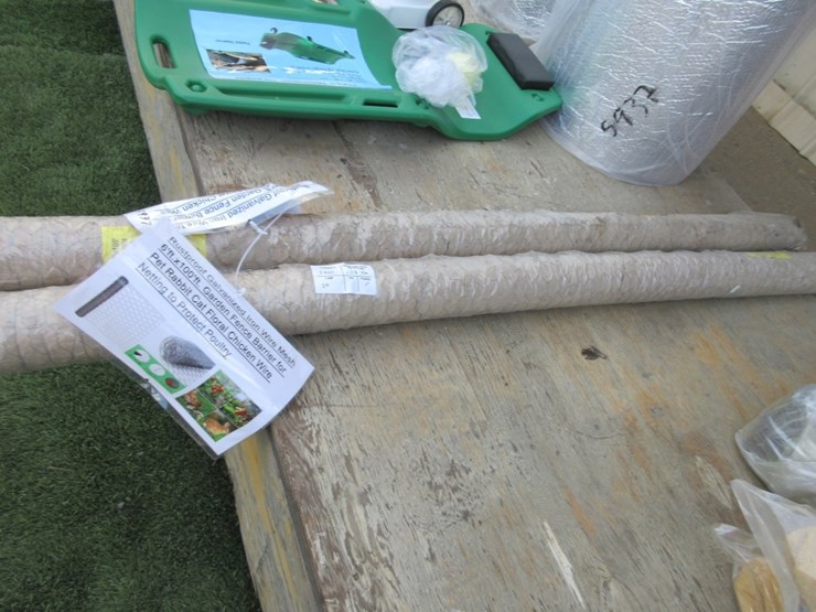 (2)-new-unused-6'-x-100'-iron-wire-mesh-rolls,-image-2