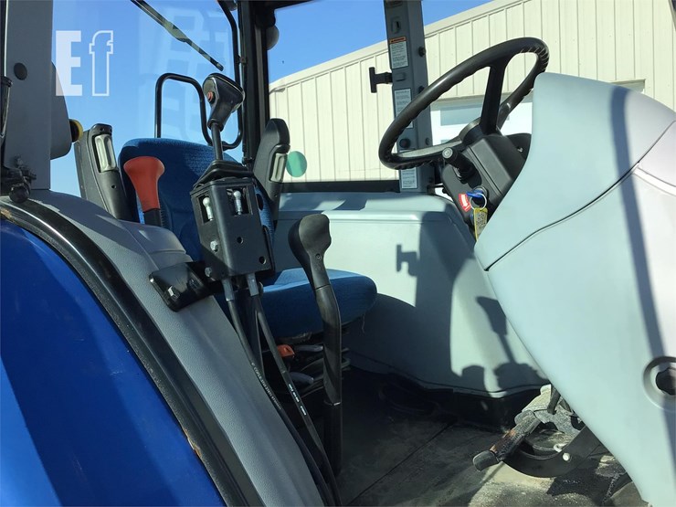 new-holland-t5040-image-15