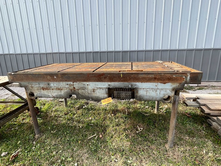 #3148-•-heavy-duty-shop-table-image-1