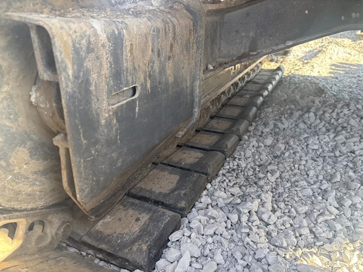 2013-deere-85d-image-78