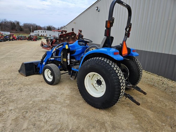 new-holland-tc45da-image-3