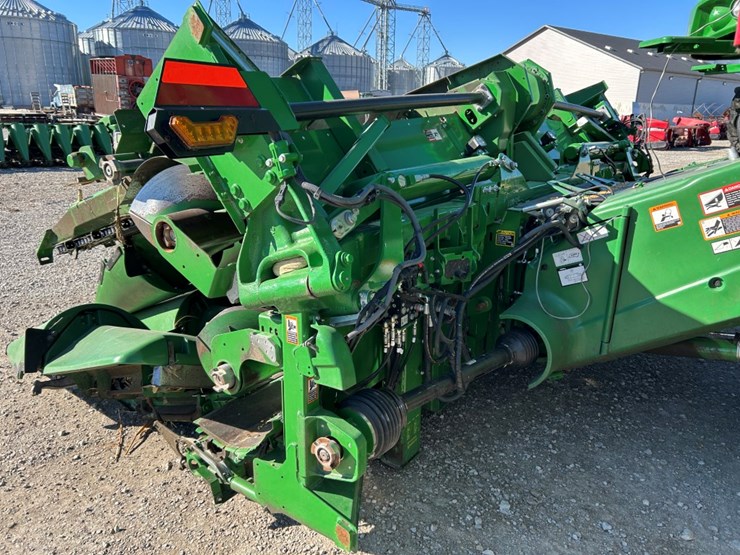 2022-john-deere-c12f-image-6