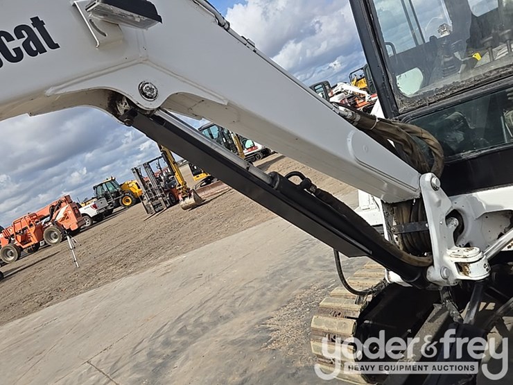 bobcat-331g-image-32