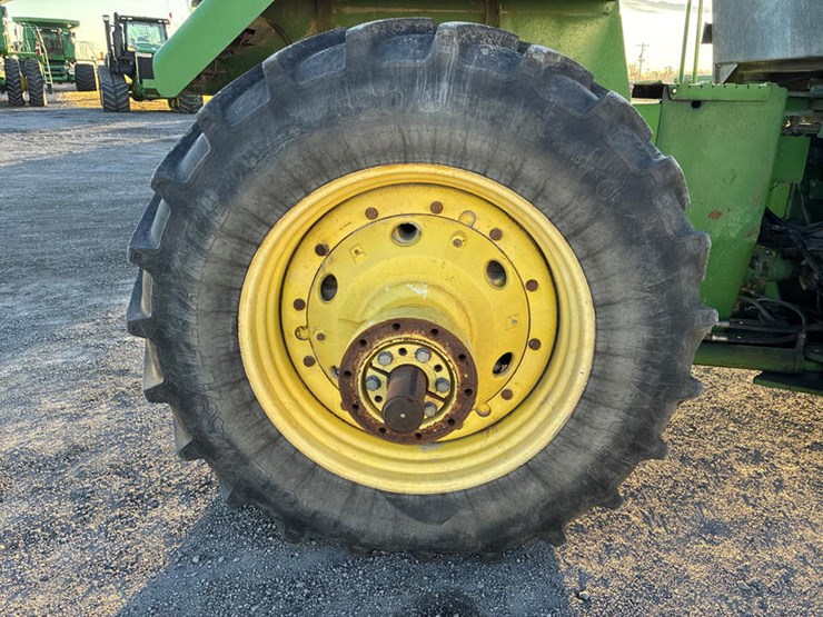 1994-john-deere-8870-image-40