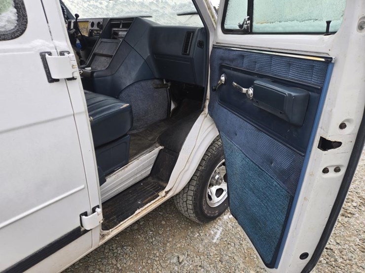 1995-chevrolet-g20-image-27