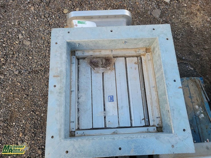 tri--metal-fans-image-5