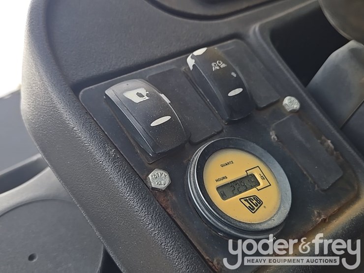 2017-jcb-506-36-image-83