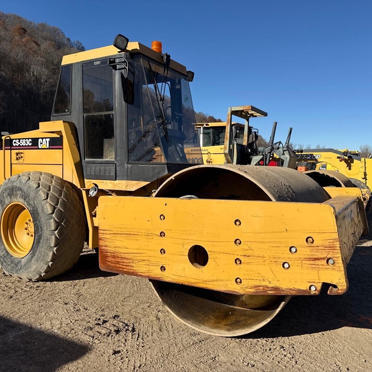 CATERPILLAR CS-583C