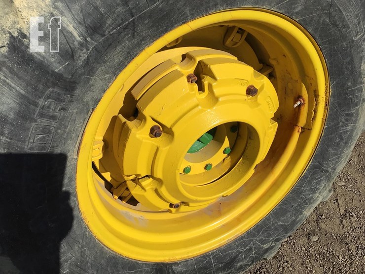 john-deere-2440-image-21