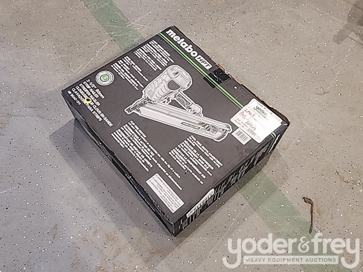 metabo-hpt-3-1/2"-pneumatic-strip-nail-gun-image-2