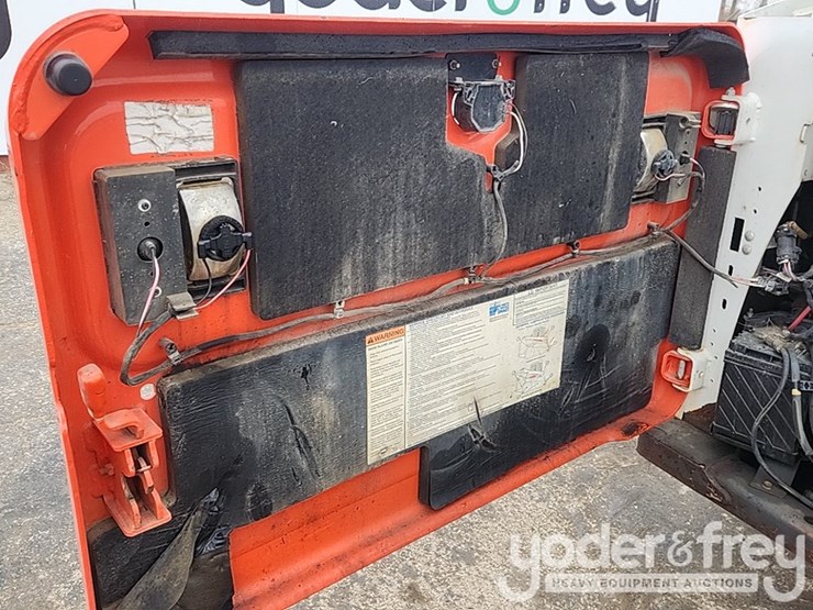 2018-bobcat-s570-image-17