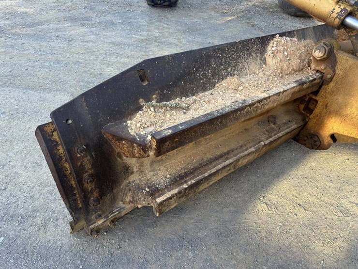 caterpillar-16g-image-45