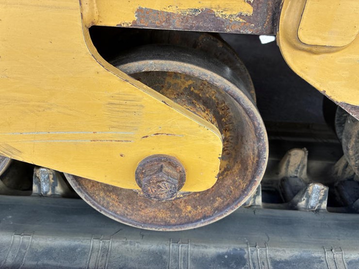 2018-caterpillar-259d-image-27