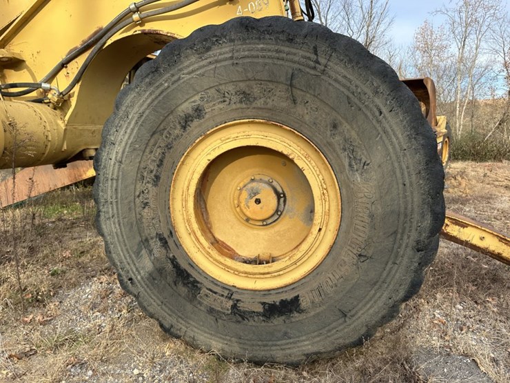 caterpillar-641-image-28