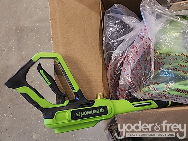 greenworks-2100-psi-pressure-washer-image-6