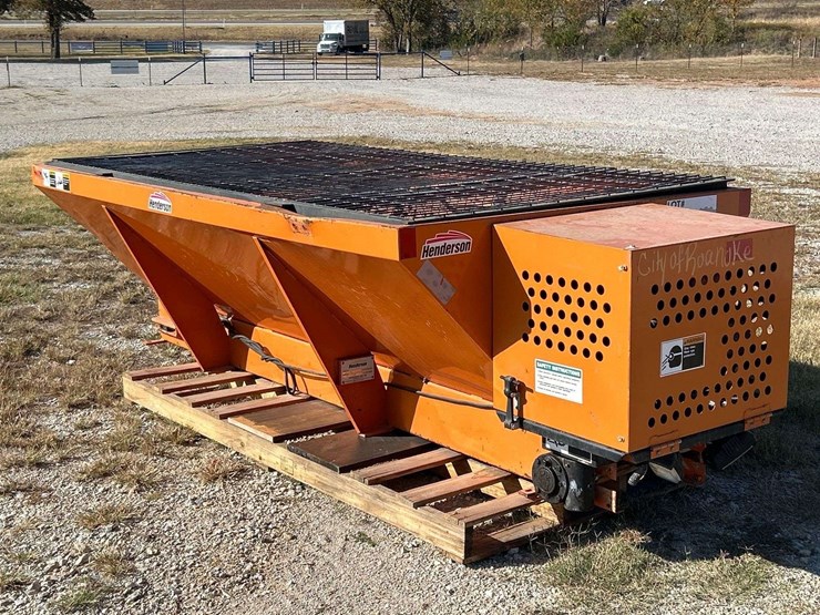 2002-henderson-fsp-sandspreader-attachment-image-1