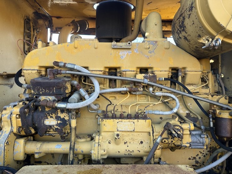 caterpillar-16g-image-47