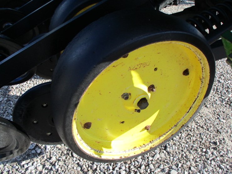 john-deere-750-image-20