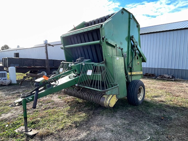 #3024-•-john-deere-5n-bailer-image-1