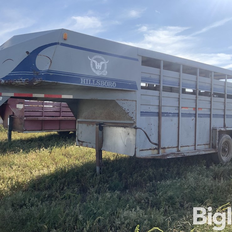 1995 Hillsboro 7’x16 Steel T/A Gooseneck Livestock Trailer