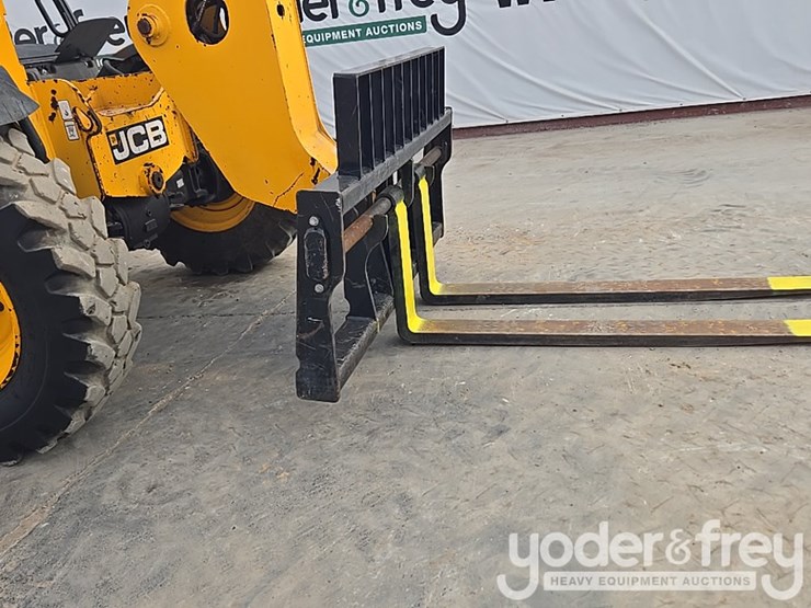 2017-jcb-506-36-image-25