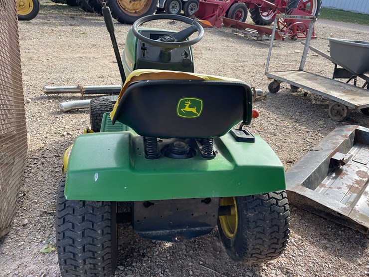 john-deere-165-image-5
