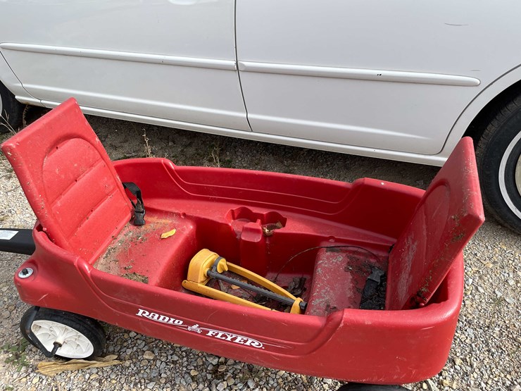 #3117-•-radio-flyer-wagon-image-3