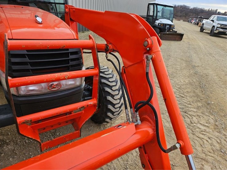 kubota-l4330-image-12