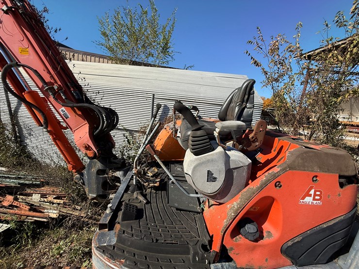 kubota-kx121-3-image-9