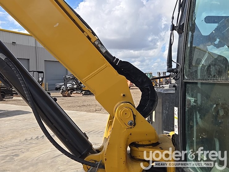 2021-caterpillar-306-cr-image-34