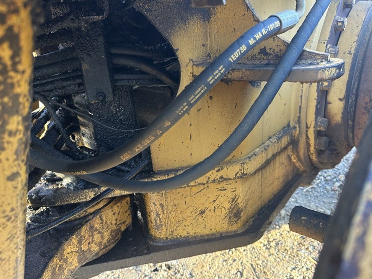 caterpillar-16g-image-21