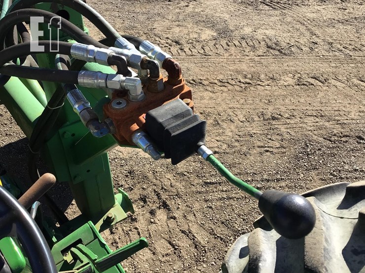 john-deere-2440-image-18