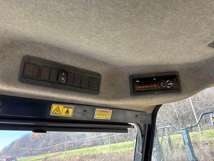 2016-caterpillar-745c-image-19