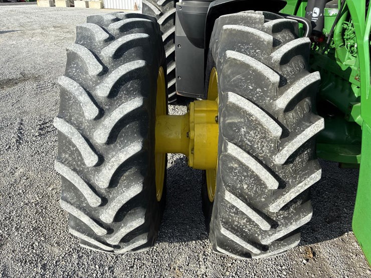 2015-john-deere-8295r-image-45