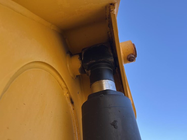 2016-jcb-507-42-image-32