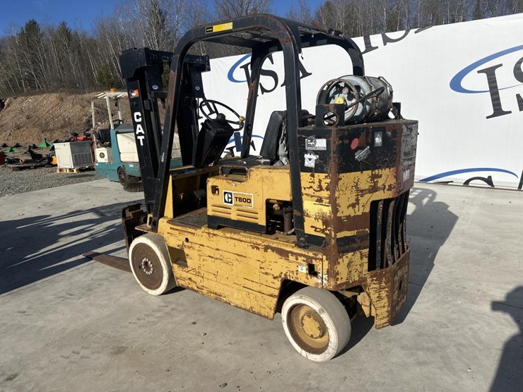 caterpillar-t80d-image-3