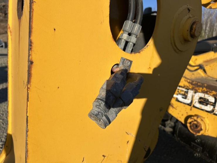 2016-jcb-507-42-image-17