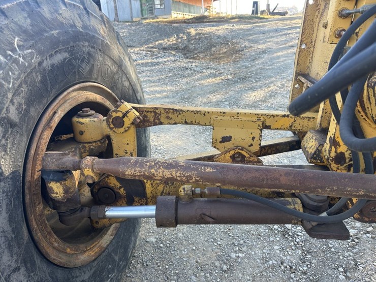 caterpillar-16g-image-39