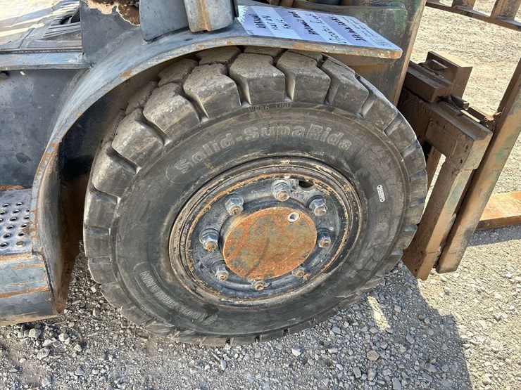 doosan-d35s-5-6,900lb-diesel-forklift-image-21