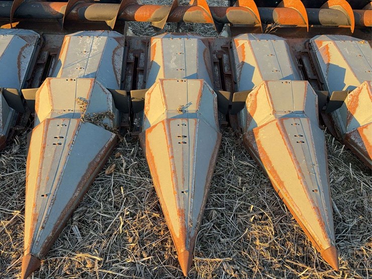 allis-chalmers-630a-corn-head-image-13