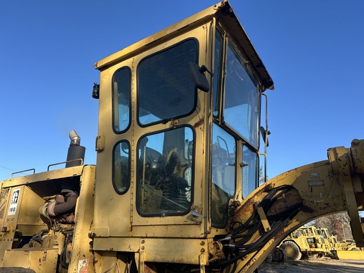 caterpillar-16g-image-14