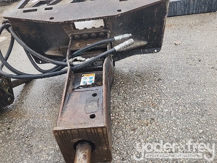 breaker-attachment-to-suit-skidsteer-image-5