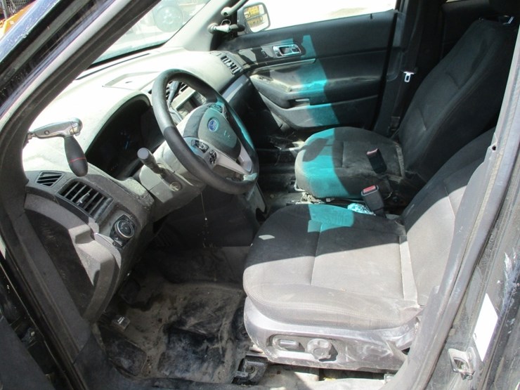 2014-ford-explorer-image-6