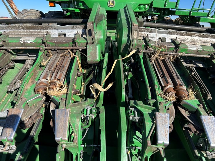 2022-john-deere-c12f-image-24