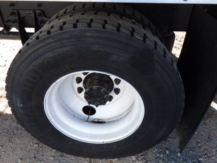 2020-international-mv607-image-12