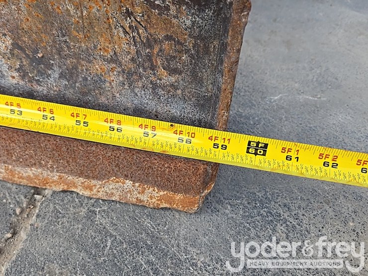 2019-deere-26g-image-30