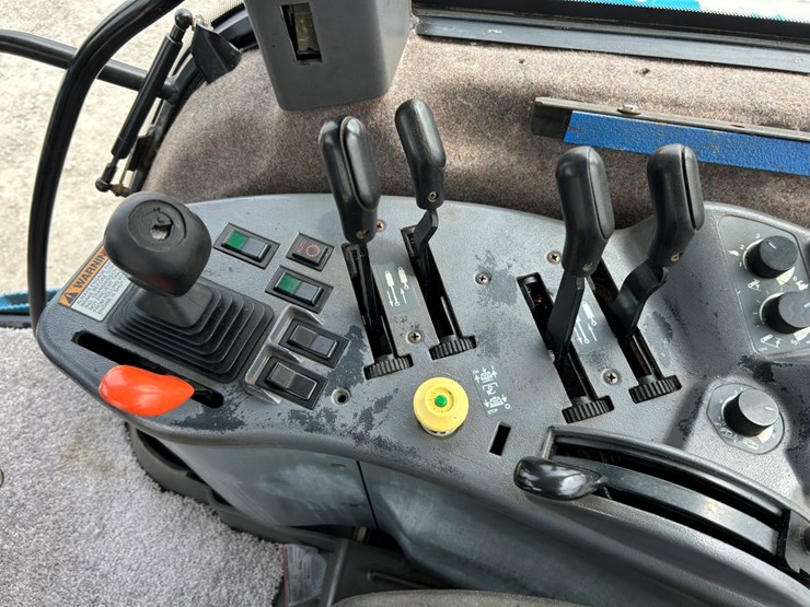 1994-new-holland-8770-image-29