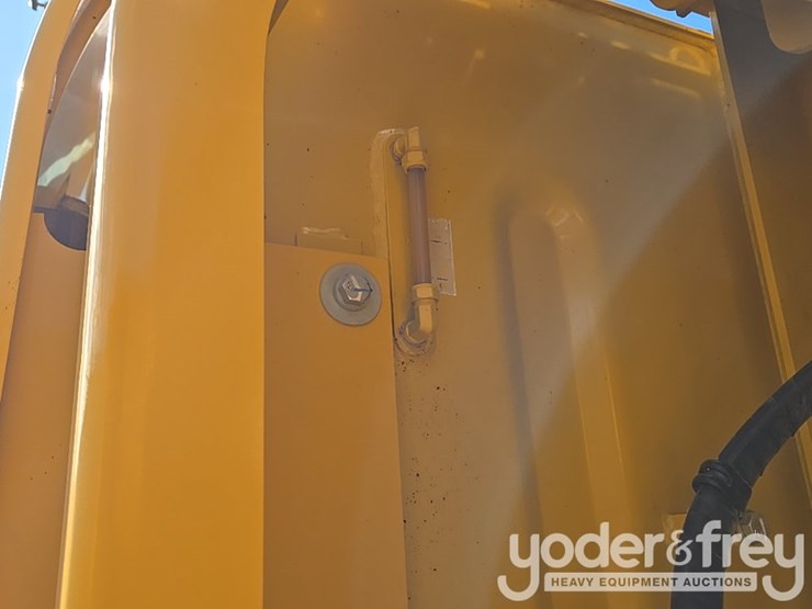 2018-komatsu-pc360-lc-11-image-39