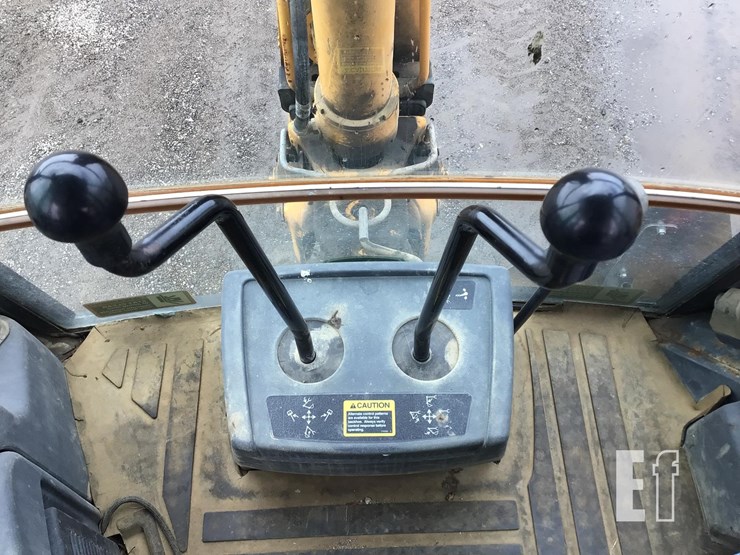 2004-deere-310g-image-17